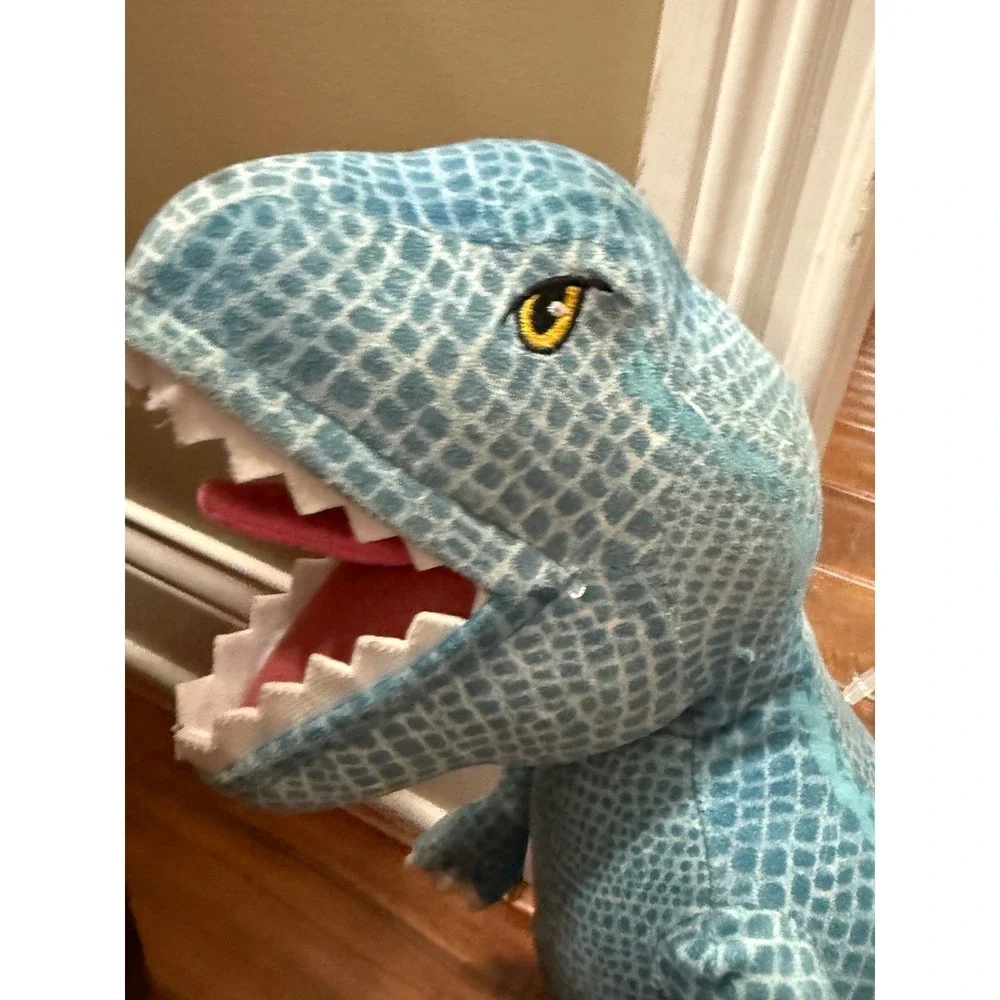 Jurassic World‎ Blue T-Rex Tyrannosaurus Rex Plush Dinosaur Stuffed Animal Toy